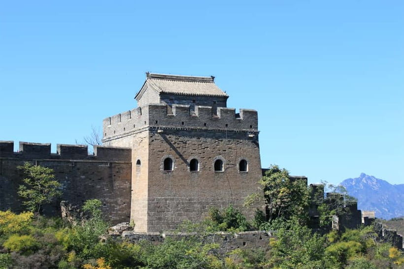 From Beijing: Small Group Hike at Jinshanling Great Wall - Farmers following at the start: how to handle it confidently