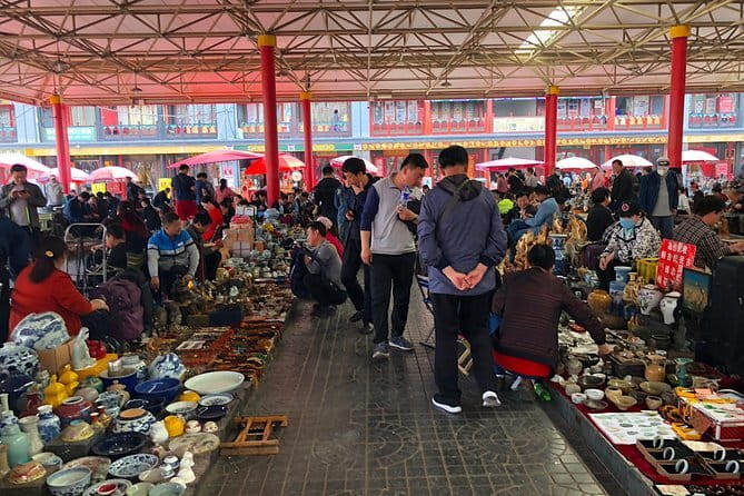 Full-Day Private Tour Panjiayuan Antique Market and Beijing Capital Museum - Key points that make this tour a smart Beijing day