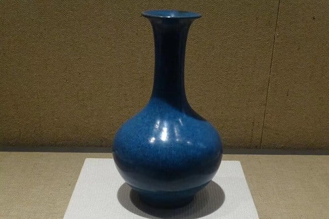 Full-Day Private Tour Panjiayuan Antique Market and Beijing Capital Museum - Panjiayuan shopping tips: tea sets, calligraphy brushes, and what to ask for