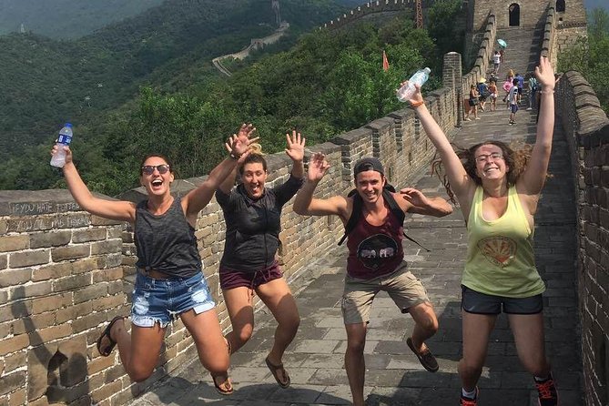 Great Wall Layover Small Group Tour (7AM-11AM) - Mutianyu Great Wall from 8am to 10am: what two hours really means