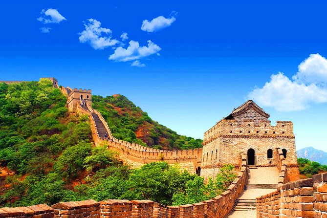 Great Wall of China at Badaling and Ming Tombs Day Tour from Beijing - Guides, pacing, and the small details that change everything