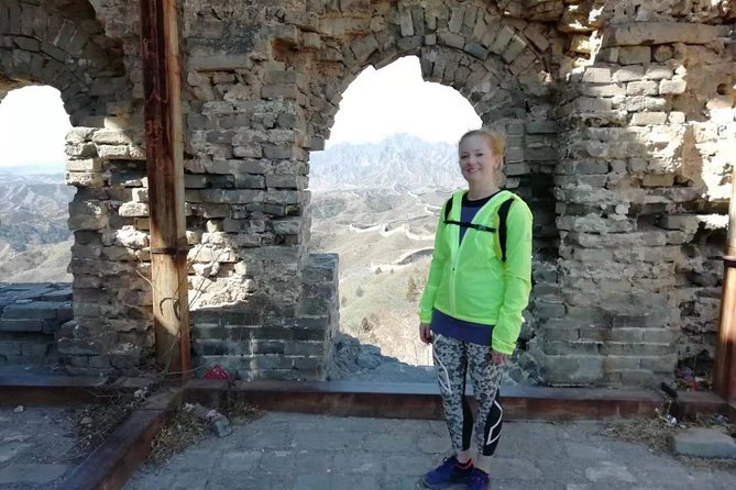 Great Wall Private Hiking Day: Gubeikou to Jinshanling w/ Lunch - Starting at Gubeikou village: broken tower to General Tower photos
