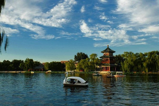Houhai Hutong Tour: Rickshaw + Prince Gong & Soong Residences - Yinding Bridge and Yandaixie Street: Short Stops, Strong Atmosphere
