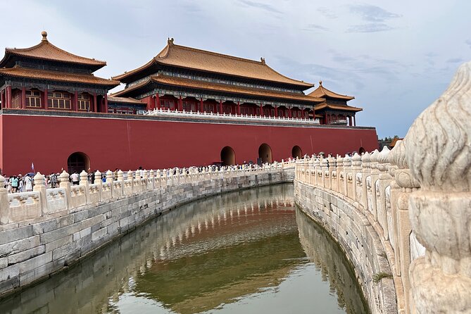 Imperial Secret-Forbidden City and Jingshan Park Small Group Tour - Small group size, and why the guide really makes or breaks it