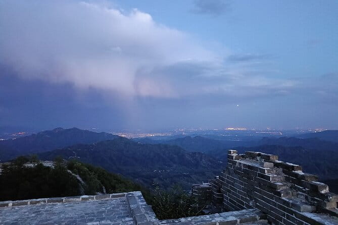 Jiankou Great Wall private guided day tour in English - The dirt-trail reality: what moderate fitness means here