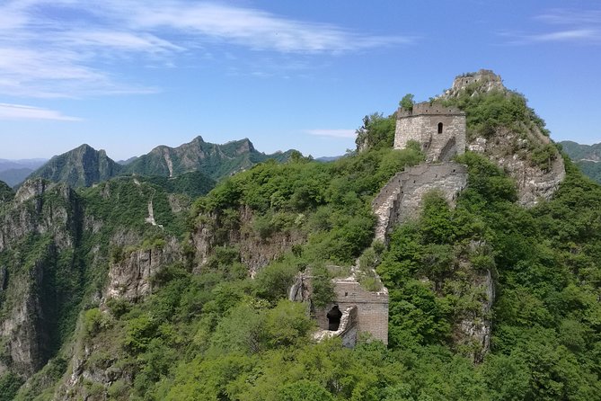 Jiankou Great Wall (To Mutianyu) Private Guided Day Tour - Jiankou Great Wall’s Arrow-Nock Shape and Why It Feels Wild