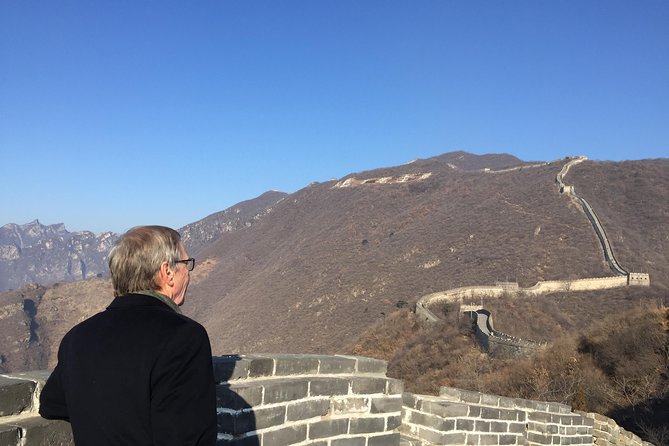 Layover Private Tour to Mutianyu Great Wall from Capital Airport ( PEK) - Mutianyu Great Wall is the smart layover target