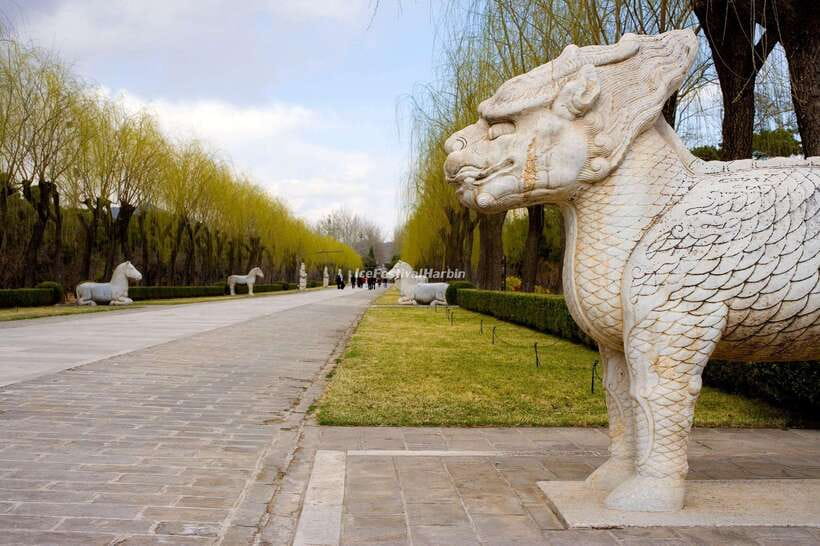 Ming Tombs Private Tour: Sacred Road, Dingling and Changling - Changling Tomb and Ling’en Hall: nanmu pillars and Ming craftsmanship