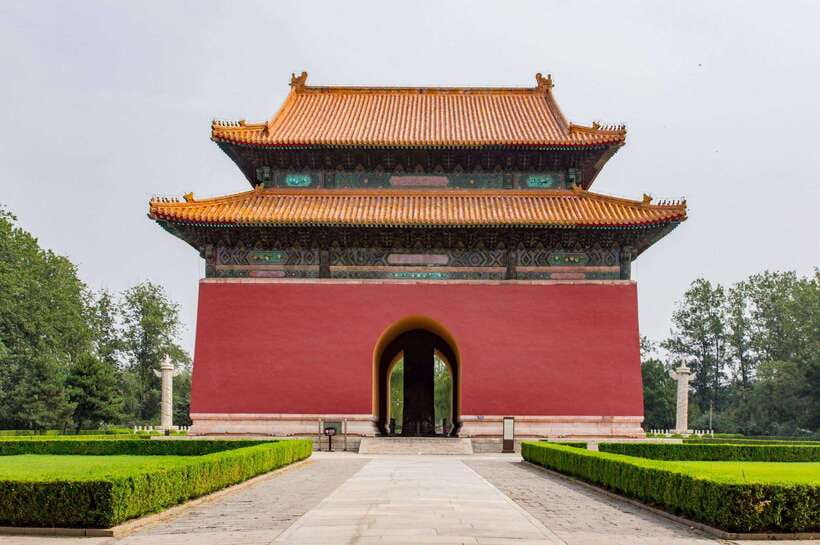 Ming Tombs Private Tour: Sacred Road, Dingling and Changling - Optional jade and tea stops: how to keep control of your day