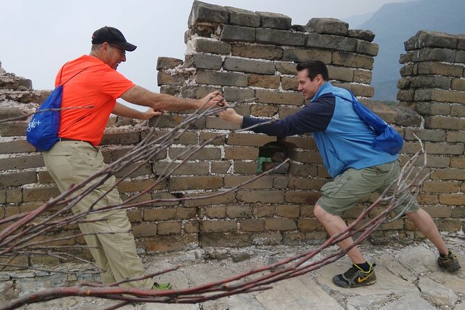 Mutianyu Great Wall Private Trip VIP Fast Track from PEK Airport - The ride north to Mutianyu: what to listen for