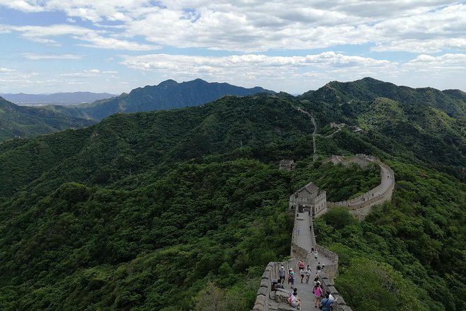 Mutianyu Great Wall Tour sedan - Mutianyu by private sedan: pickup that fits real schedules