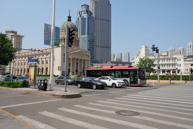 One day tour to downtown Tianjin from Beijing by high speed train - Tianjin Eye (ferris wheel) stop across the river