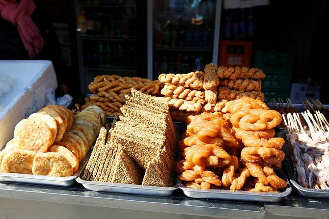 Peking Duck & Beyond:Exploring the Best Eats in Beijing's Hutongs - Dongsiliu Alley and cross-bridge rice noodles: the comfort-food finale