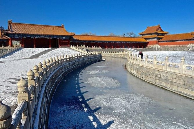 Private Beijing Layover Tour: Mutianyu Great Wall and Forbidden City with Cable Car and Meal - The Ride Into the City: Bird’s Nest, Water Cube, Hutongs, and Houhai