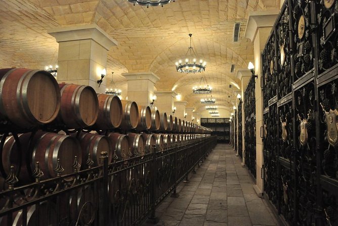Private Changyu Chateau Wine Tasting Tour and Mutianyu Great Wall Visit - Wine tasting: two included pours and how to think about buying
