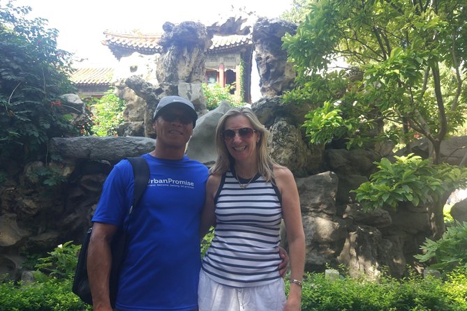 Private Day Tour to Tiananmen Square, Forbidden City and Hutong by Public Transportation - Hutong time with local neighborhoods and a rickshaw option