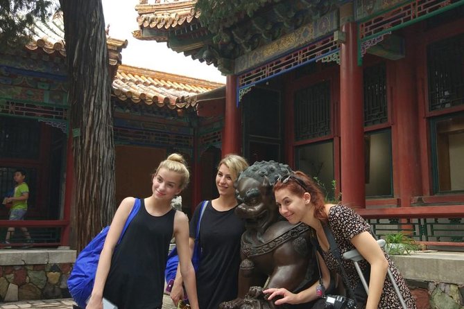 Private Day Tour to Tiananmen Square, Forbidden City and Hutong by Public Transportation - The Forbidden City experience that saves you real time