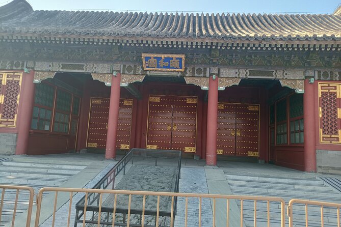 Private Mutianyu Great Wall and Summer Palace Layover or Day Tour - Damon as the guide name to look for