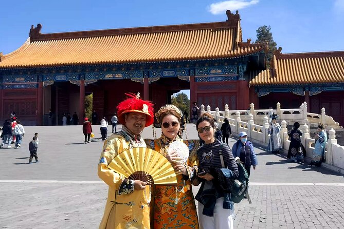 Private Tour: Forbidden City & Tiananmen Square + Entry - A private route that keeps Tiananmen and the Forbidden City from feeling chaotic