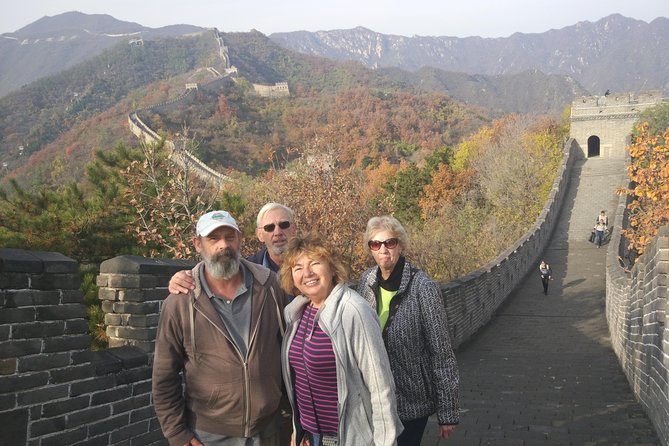 Private Tour to Mutianyu Great Wall Lift Way Up & Toboggan Down - Getting up the Wall: chairlift or cable car options