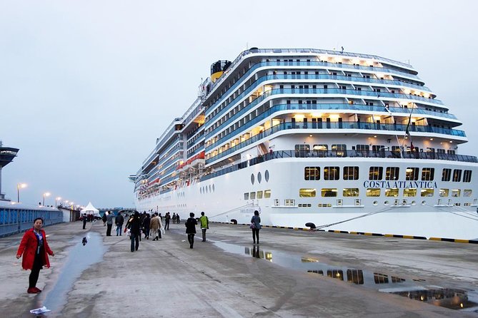 Private Transfer: Tianjin Xingang International Cruise Home Port to Beijing Hotel - Meeting Your Driver at Tianjin Xingang