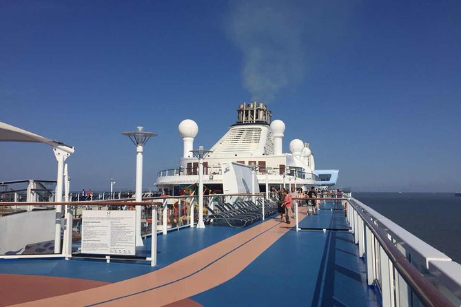 Private Transfer to Tianjin Xingang Cruise Port-Every Group Size - Communication at the port: translation device, checkpoints, and directions