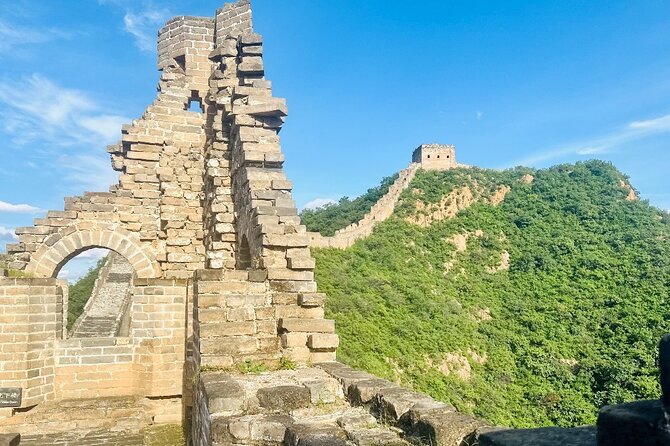 Private Trekking Day Tour to Jinshanling Great Wall - Lunch break: authentic Chinese specialties without fuss