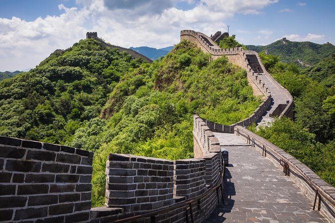 Skip-the-Line: Mutianyu Great Wall Daily Shuttle Bus Tour - Lunch break: a buffet that saves the decision fatigue