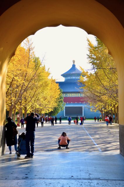 Small-Group Beijing City Highlights Tour With Lunch - Entering The Forbidden City: What the Central Axis Tour Feels Like