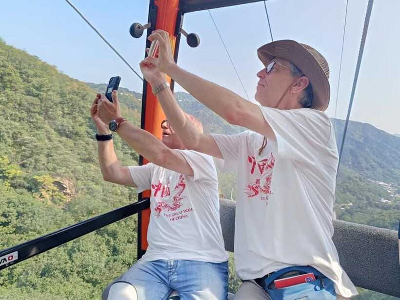 【Small Group】 Mutianyu Great Wall Day Trip with Hotel Pickup - On the Great Wall: Choosing Between Chairlift, Cable Car, and Your Watchtower Plan