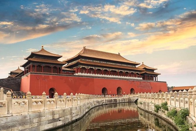 SmallGroupTour: TiananmenSquare, ForbiddenCity & Temple of Heaven - Meeting your guide and getting started without stress