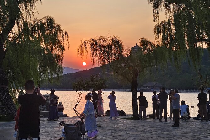 Summer Palace Walking Tour - Beijing - Stop 4: Kunming Lake lakeside walk, where you might spot fish and ducks