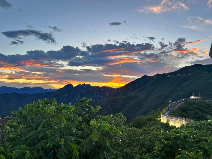 Sunset Glow at Mutianyu Great Wall Night Bus Tour+Ticket - Getting to the meeting point at Hepingxiqiao Station (and finding your guide)