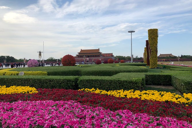 Tiananmen Square Tour - Stop 4: Dashilan hutong streets for traditional stores and crafts