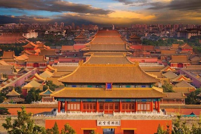 Tianjin Private Day Trip to Forbidden City and Mutianyu Great Wall by Bullet Train - Entering the Forbidden City: 24 emperors, 9,000 rooms, your 2-hour route
